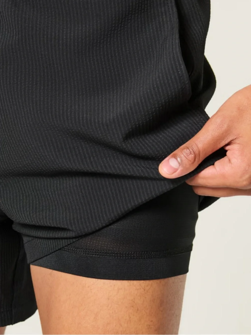Hollister Men's Black lined seersucker swim Shorts M